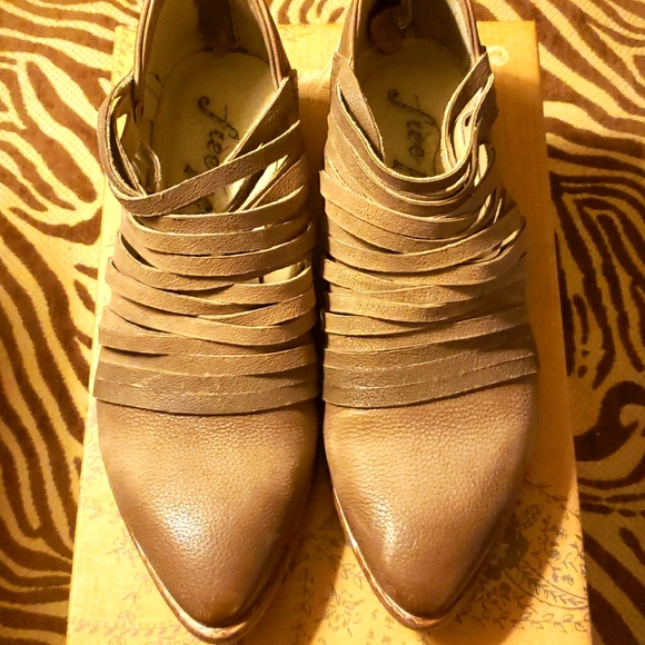 Free People bootie - Picture 2 of 5